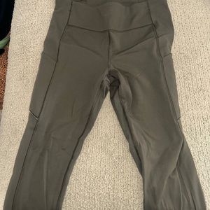 lululemon size 8 army green leggings